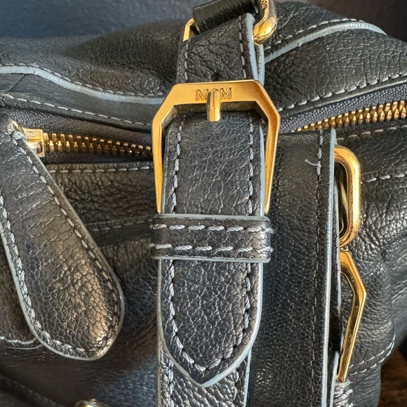 🎄MCM Pristine Navy Satchel! - Picture 14 of 14